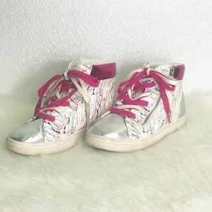 🌵Steve Madden Size 5 High Top Sneakers